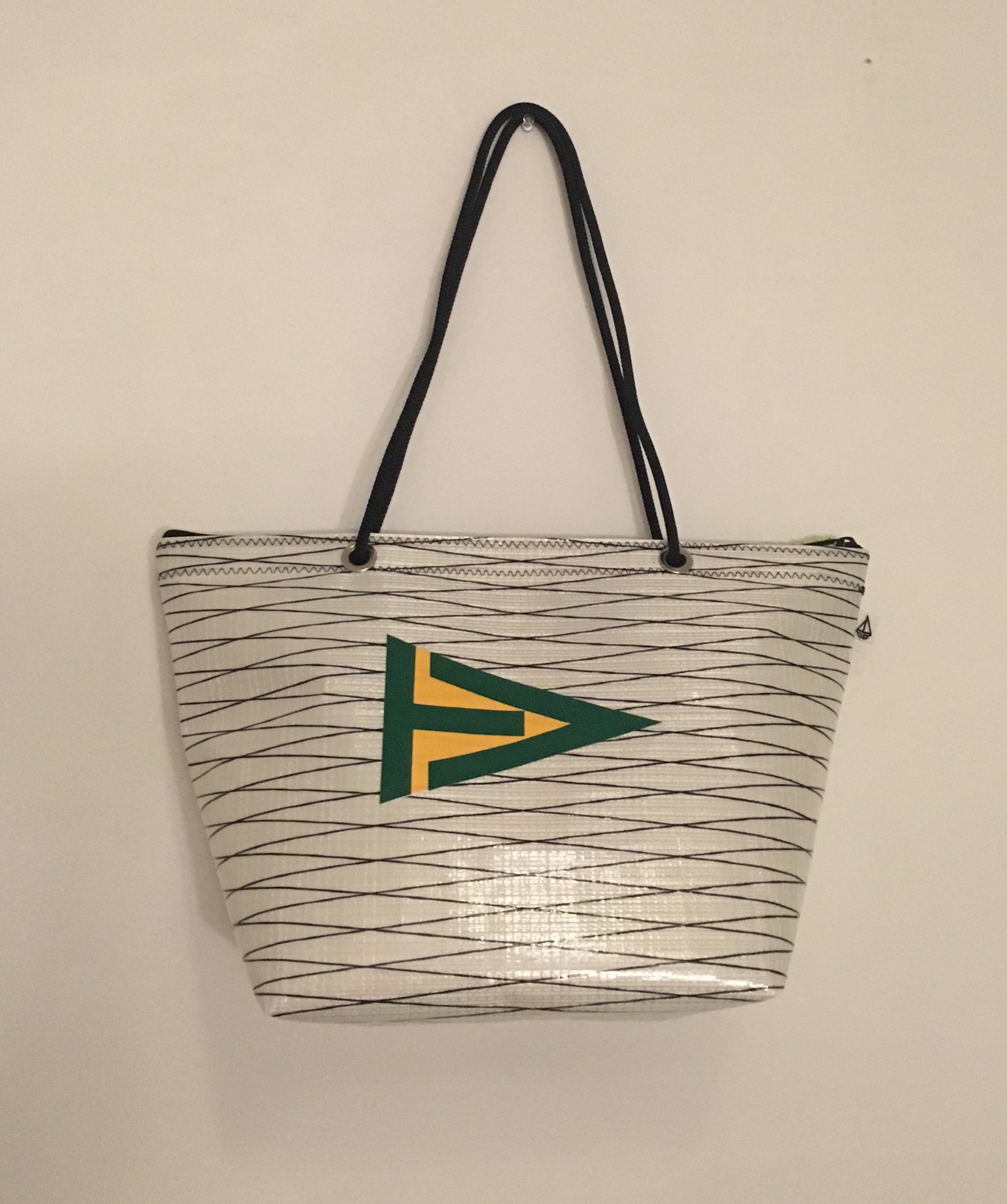Burgee tote in green and gold